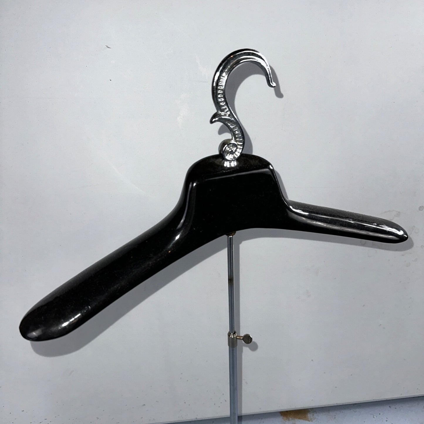 Old Vintage METAL Store DISPLAY Tabletop Clothes VALET STAND Adjustable