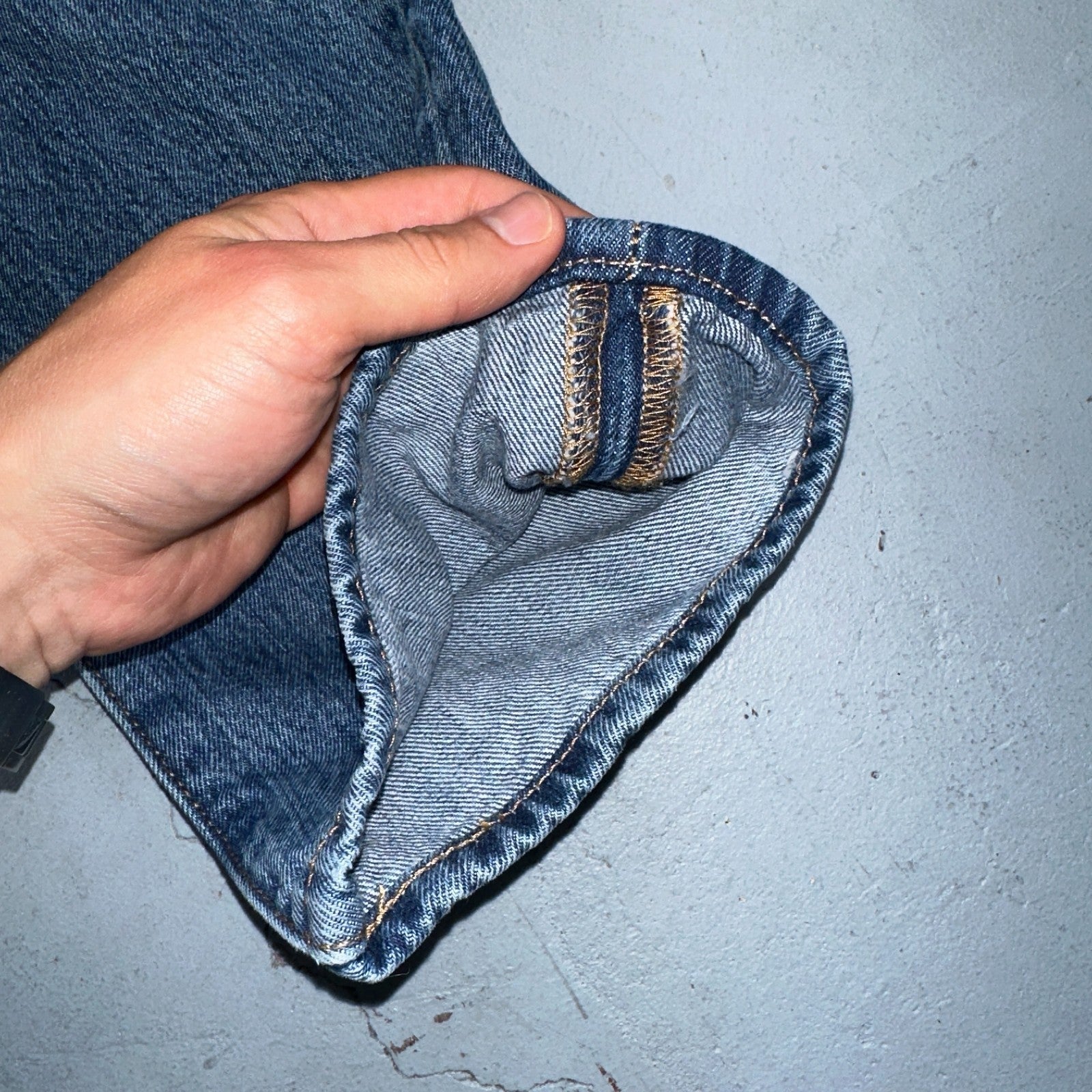 Levis 501 Vintage Y2K XX Straight Leg Jeans 32x32 Med Wash 2000s Act 32x31