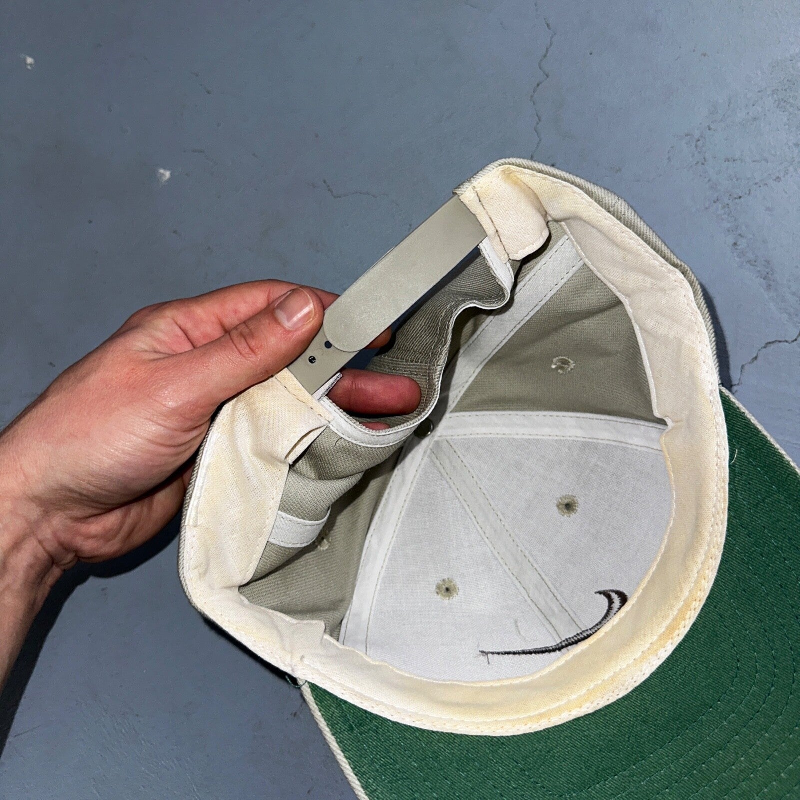 Nike Vintage Hat Cap Strap Back Swoosh Mesh Panel Tailwind Mens 90s Basic