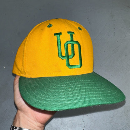 Vintage University of Oregon Hat UO Green Yellow Fitted Baseball Cap Ducks NCAA