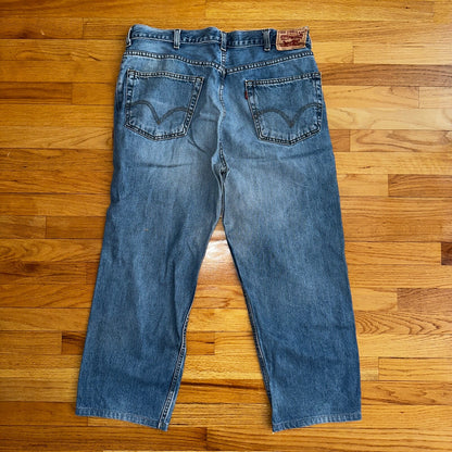 VTG Levi’s 550 Relaxed Fit Jeans Men’s 38x30 Blue Denim Pants 37x26 Hemmed