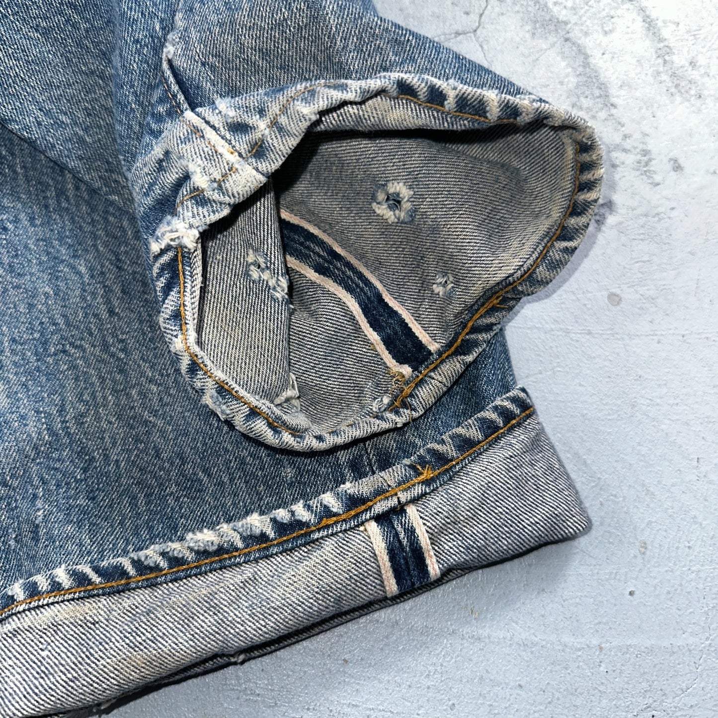 Levis 501 Vintage 80s Redline Selvedge USA XX Jeans Light Wash 32x36 Act 30x31