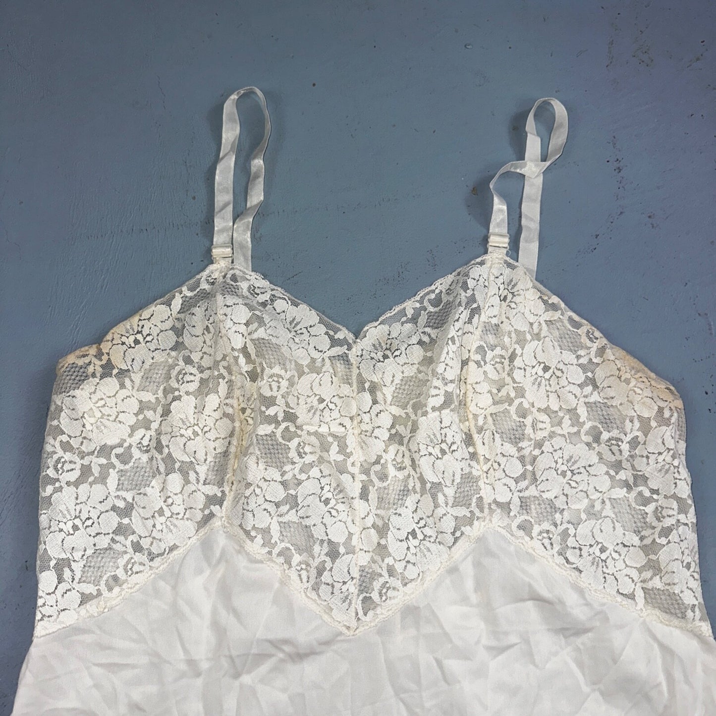 VTG 1960s Aristocraft Lingerie Slip Dress Sleepwear Full Sweep Nightgown Lace