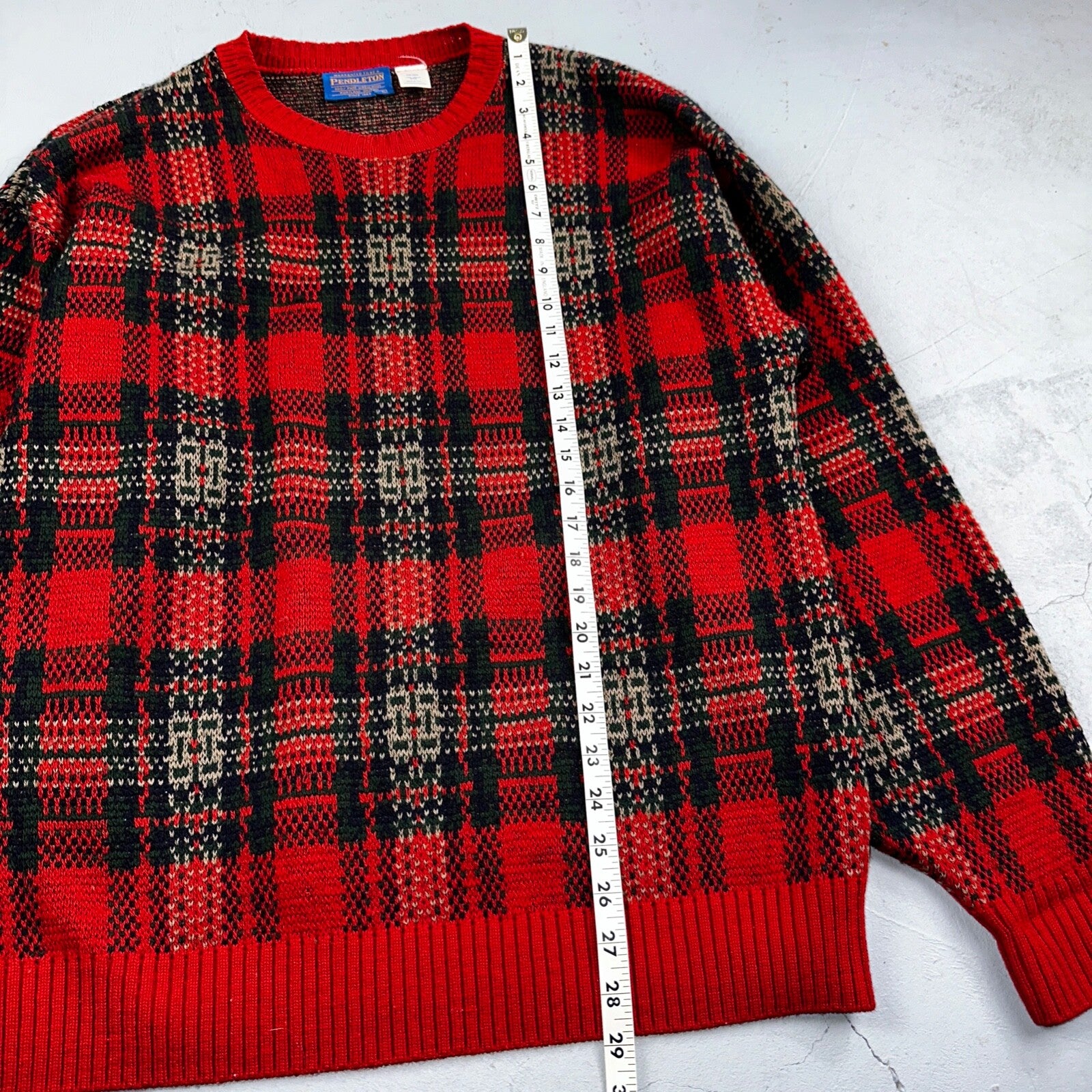 Pendleton VTG 100% Wool Sweater Mens L Plaid Red Oregon USA Preppy Christmas