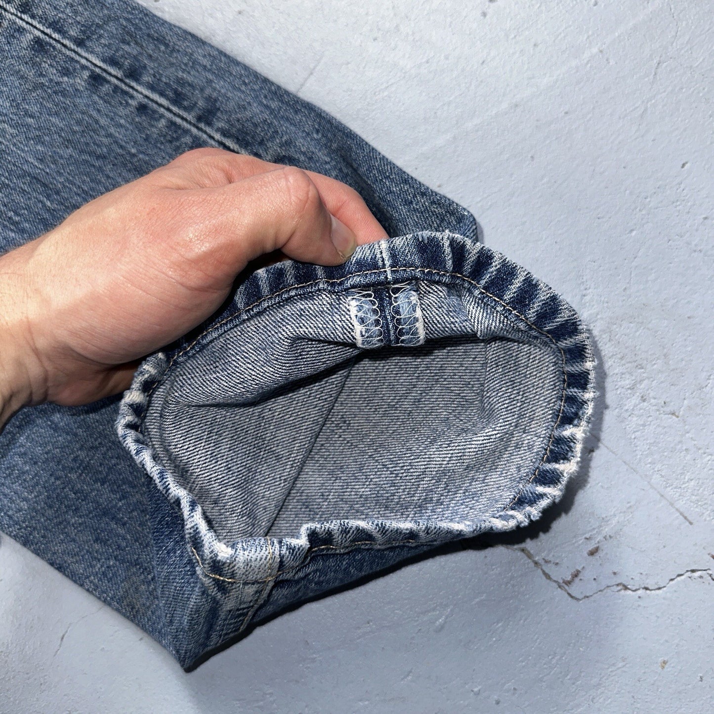 Levis 501 Vintage 90s Hungary Straight Leg Jeans 31x32 Y2K Med Wash Act 28x30