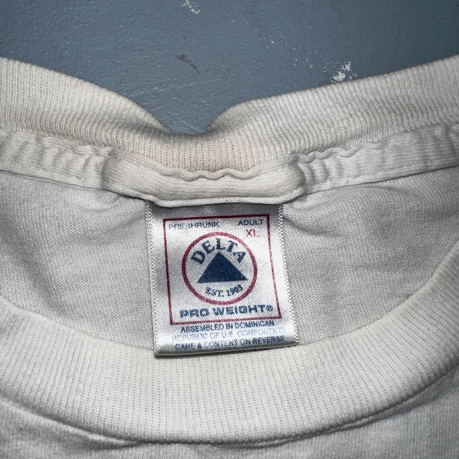 Redneck Fisherman Pro DELTA VTG T Shirt Y2K Joke Humor LOL Funny Buck Thrashed