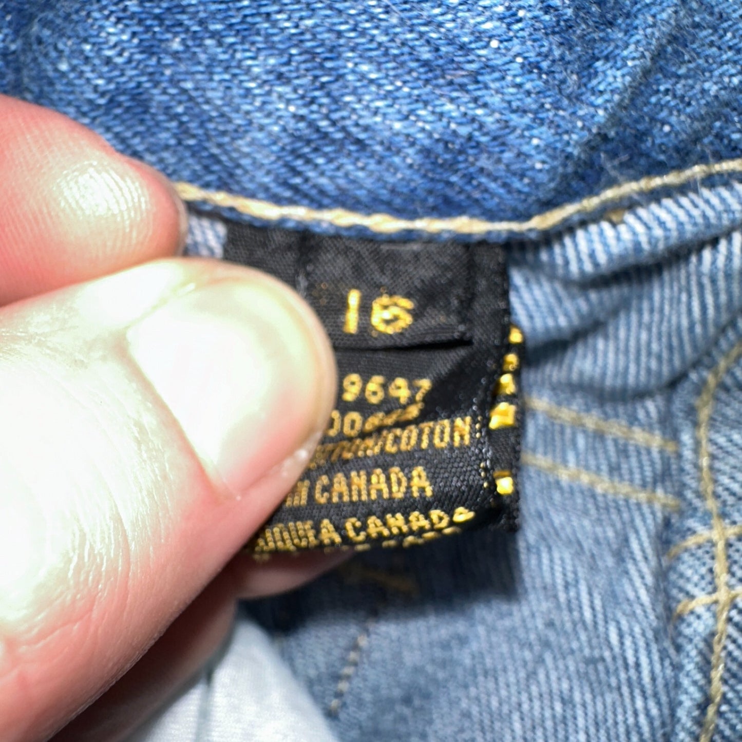 Vintage 90s Eddie Bauer Medium Wash Relaxed Fit Denim Jeans Womens 16 29x34