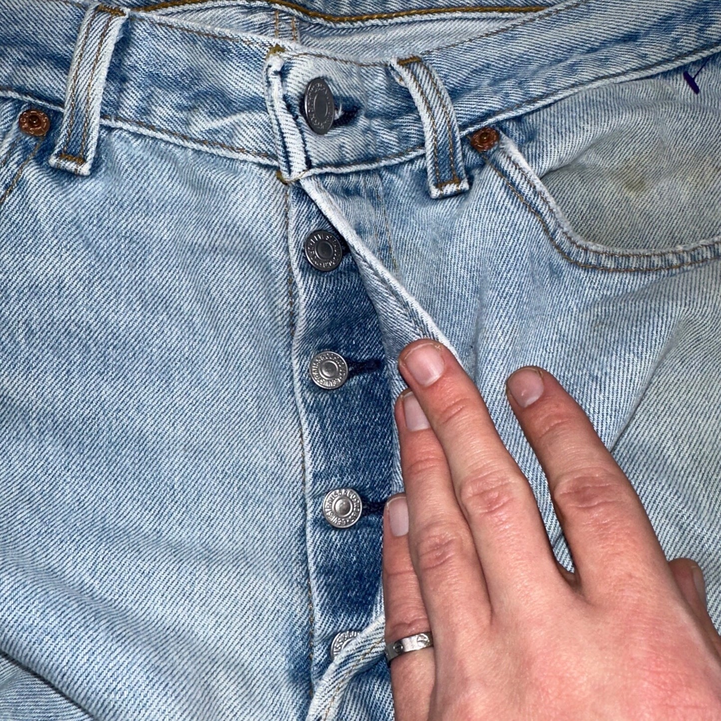 Levis 501 Vintage 90s USA XX Straight Leg Jeans Blue Light Wash 34x34 Act 32x32