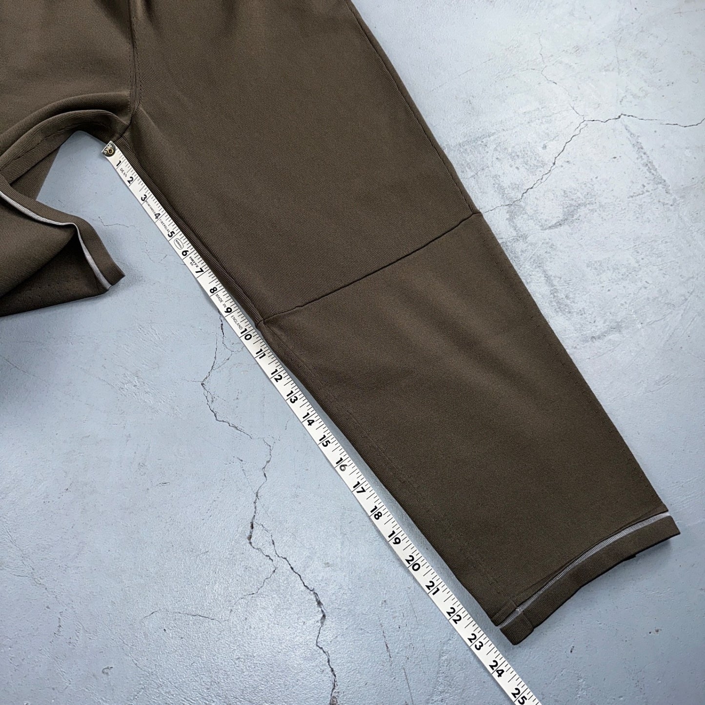 Lululemon Beige Brown Pants Work Pants Women’s Size L Tech Crop Yoga