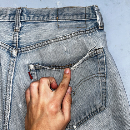 Levis 501 Vintage 80s Redline Selvedge USA XX Jeans Thrashed Light Act 31x29