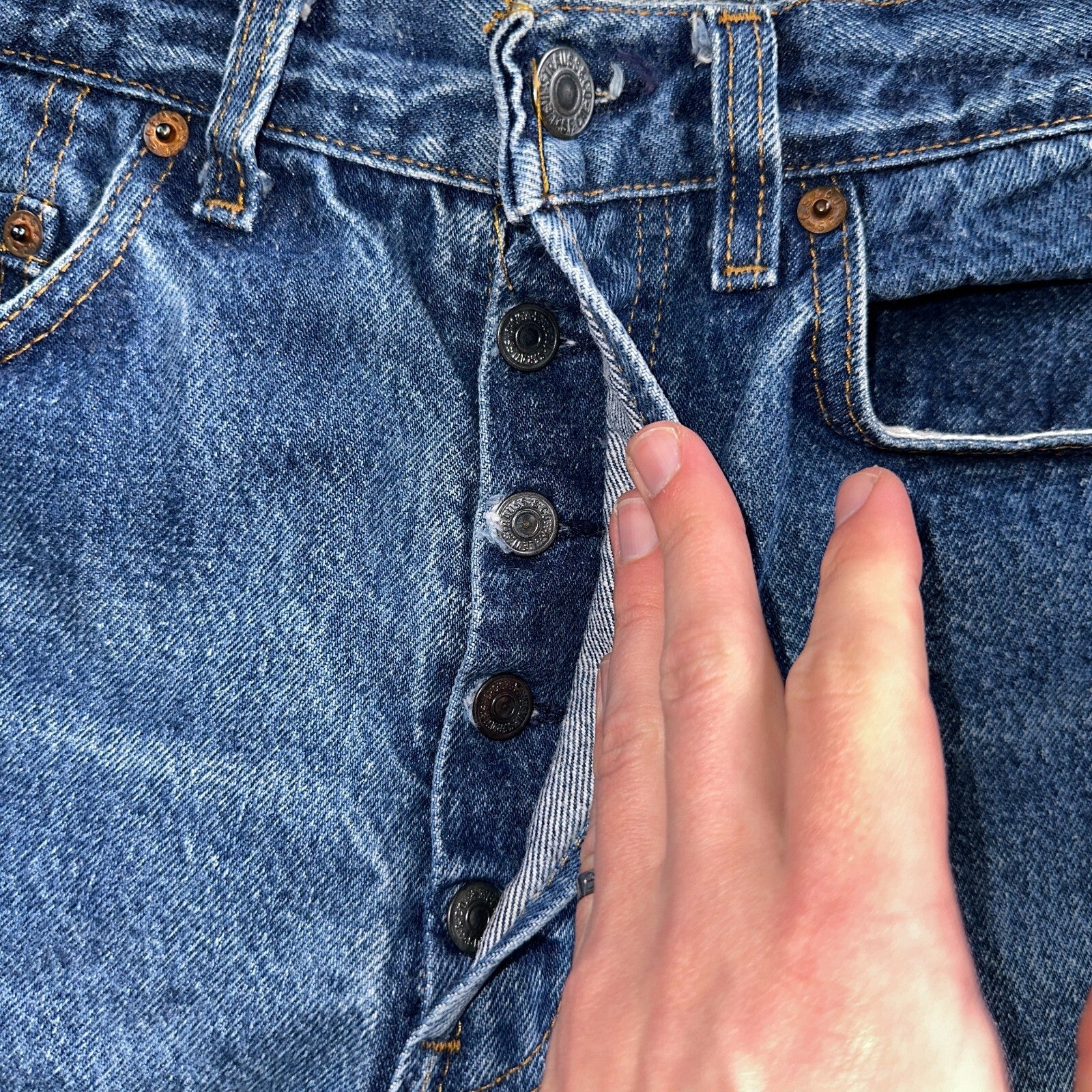 Levis 501 Vintage 80s USA XX Straight Leg Jeans Blue Med Wash 33x32 Act 30x27