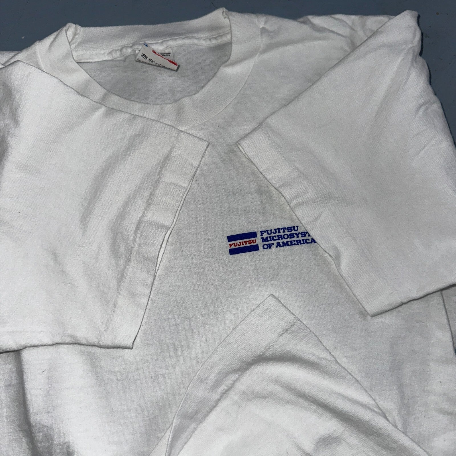 Fujitsu VTG T Shirt Asian FOTL America USA Camera Chinese Script Text Rap