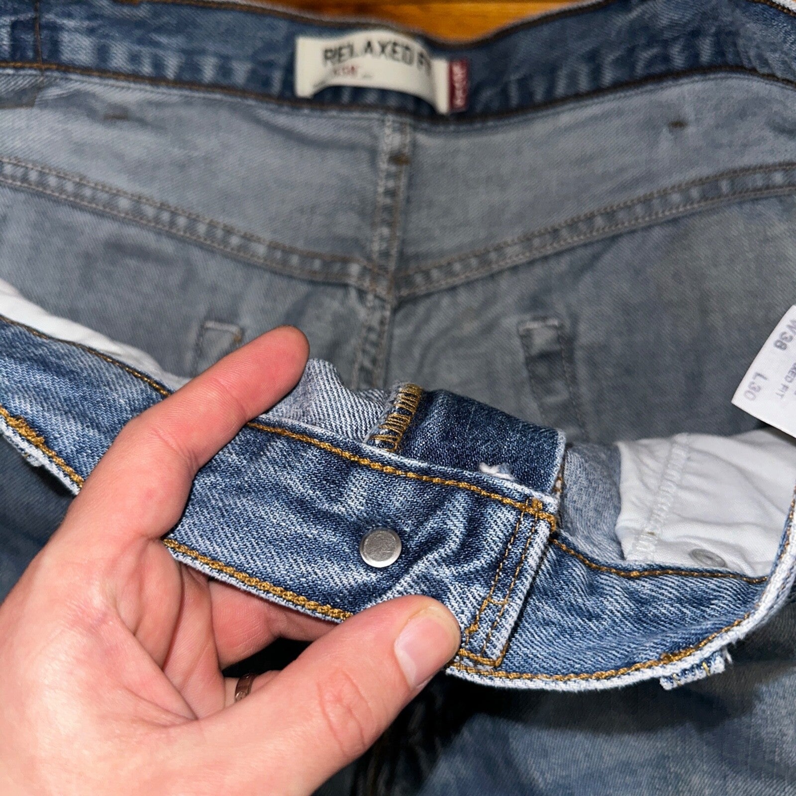 VTG Levi’s 550 Relaxed Fit Jeans Men’s 38x30 Blue Denim Pants 37x26 Hemmed