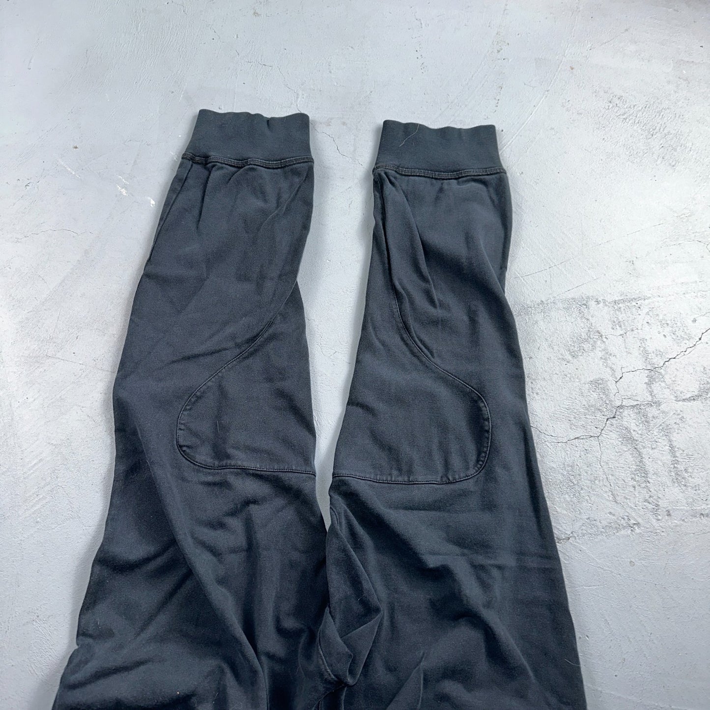 NIKE Air Pivot V3 Jogger Men's XL Sweat Pants Triple Black 728291-010