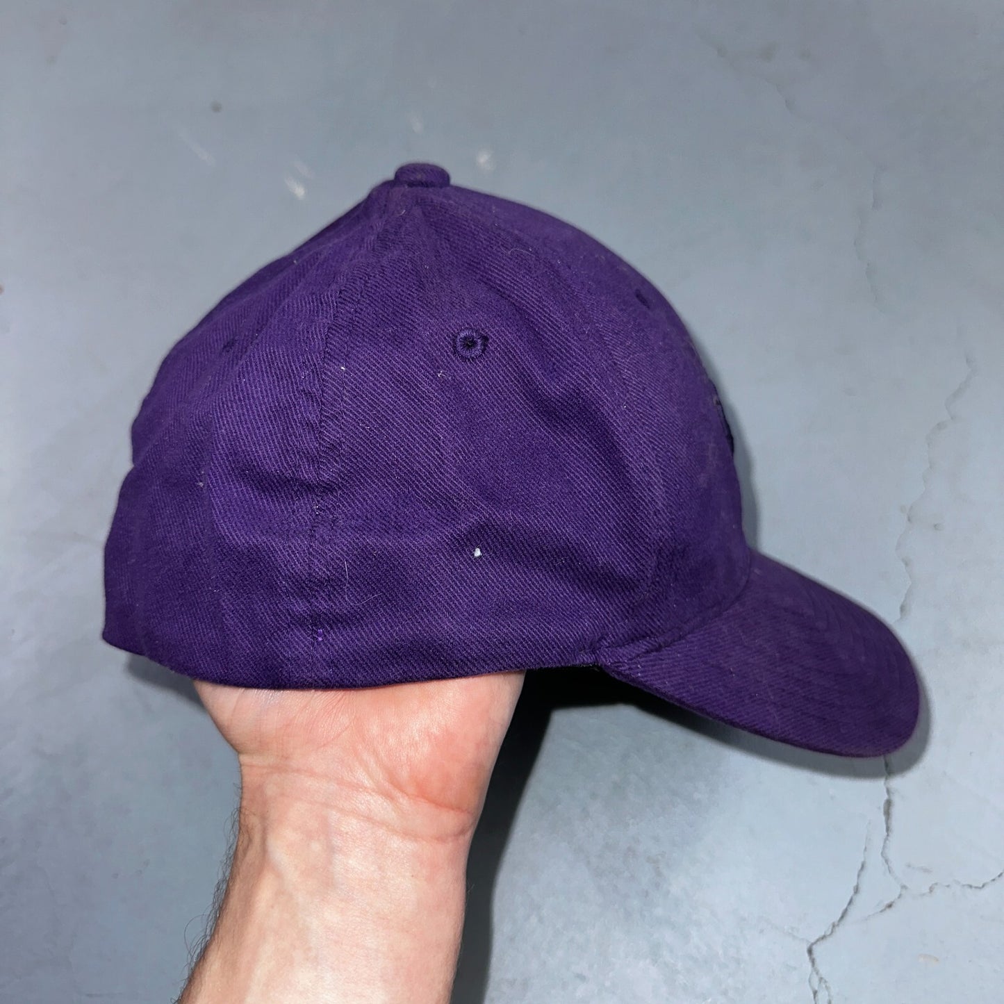 Nike VTG Washington Huskies Hat Cap Flex Fit Purple NCAA Team 90s Y2K