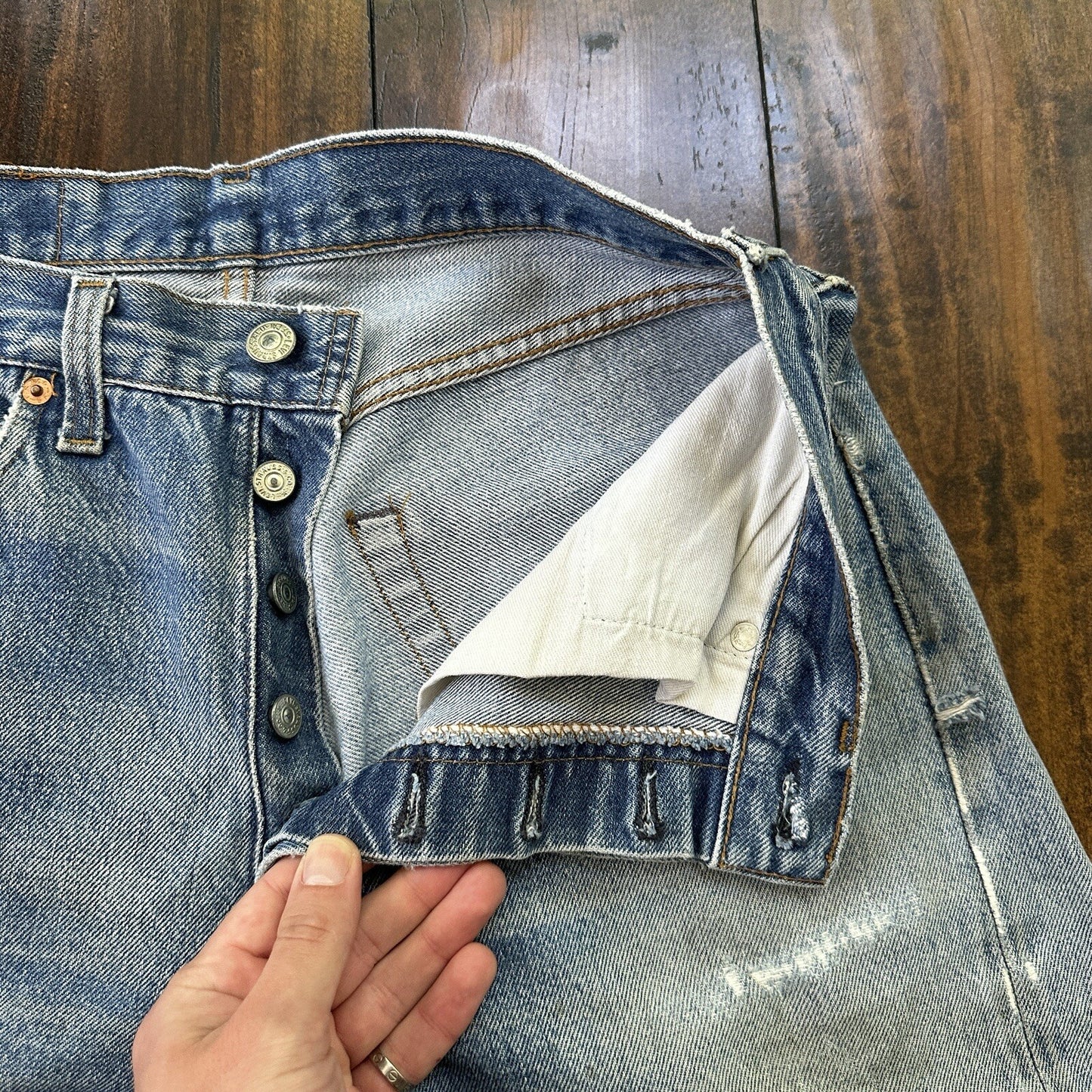 Levis Vintage 80s Redline Selvedge USA 501 XX Jeans Light Wash 31x33 Act 28x29