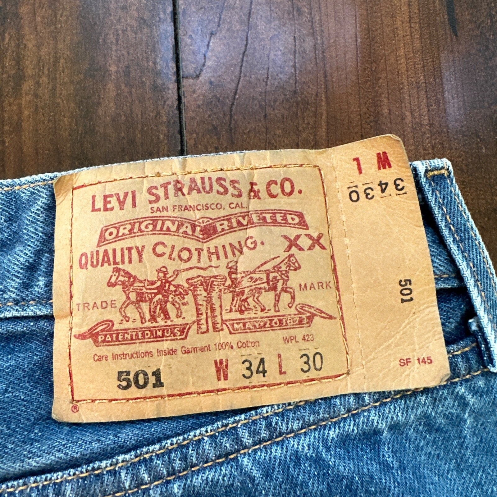VTG Levis 501 XX Button Fly 90s Y2K Jeans Denim Straight Capri 34x30 Act 31x25
