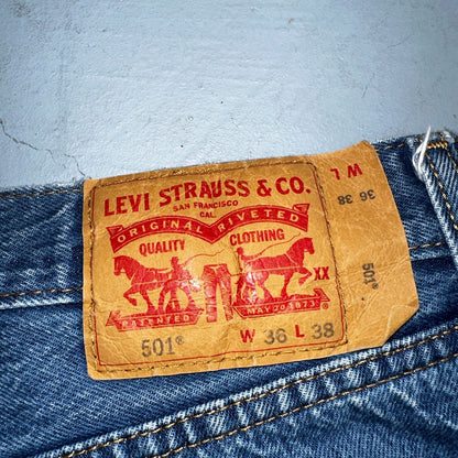 Levis 501 Y2K XX Straight Leg Jeans Blue VTG Med Wash 36x38 Act 33x33