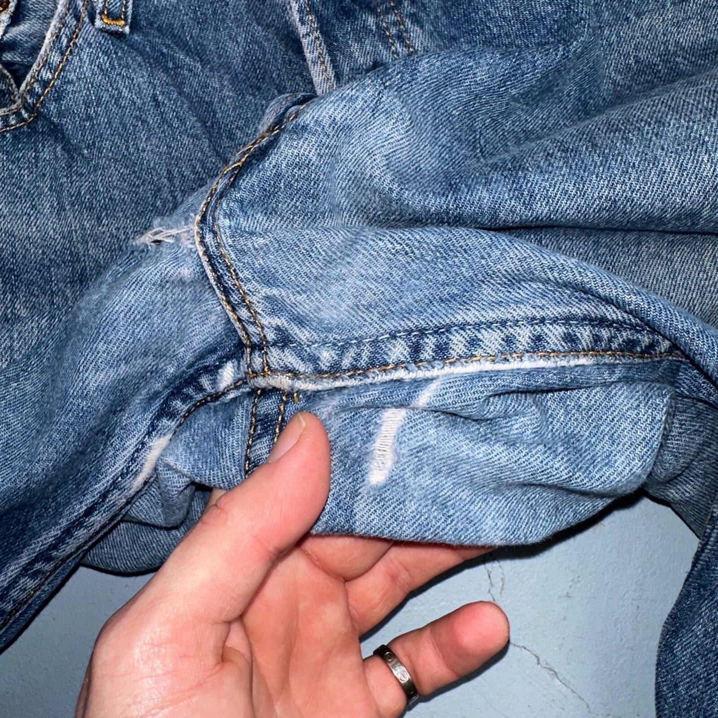 Levis 501 Vintage Y2K Europe Straight Leg Jeans 32x32 90s Med Wash Act 32x31