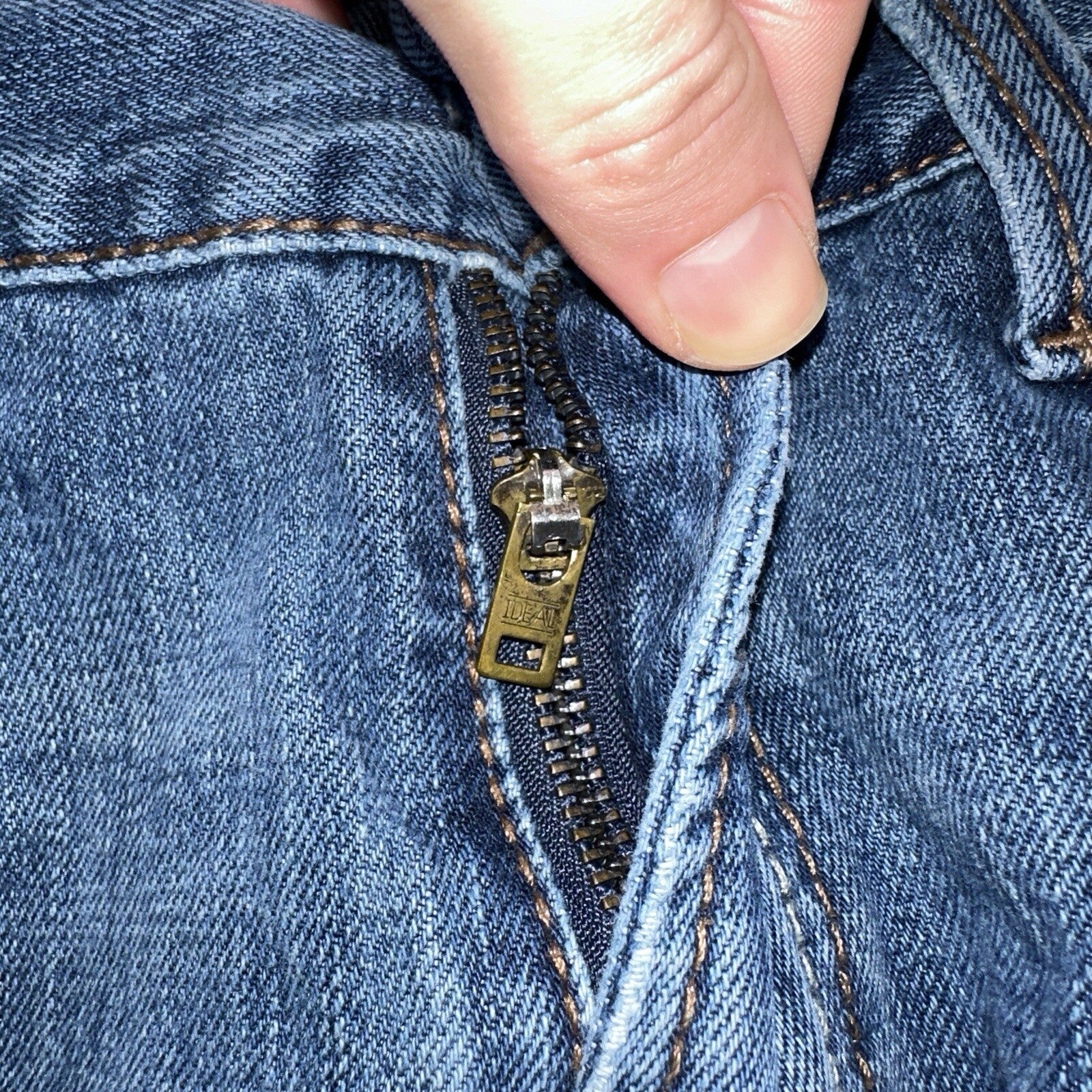 Ariat Jeans Mens 36x34 Blue M4 Boot Cut Relaxed Coltrane Jeans Denim Medium Wash