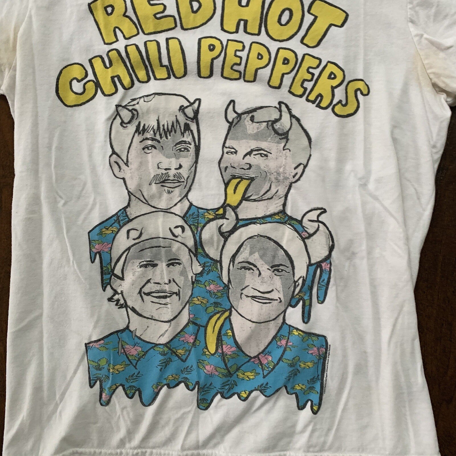 Red Hot Chili Peppers Vintage Style 2016 T Shirt Small Lollapalooza Rap Music