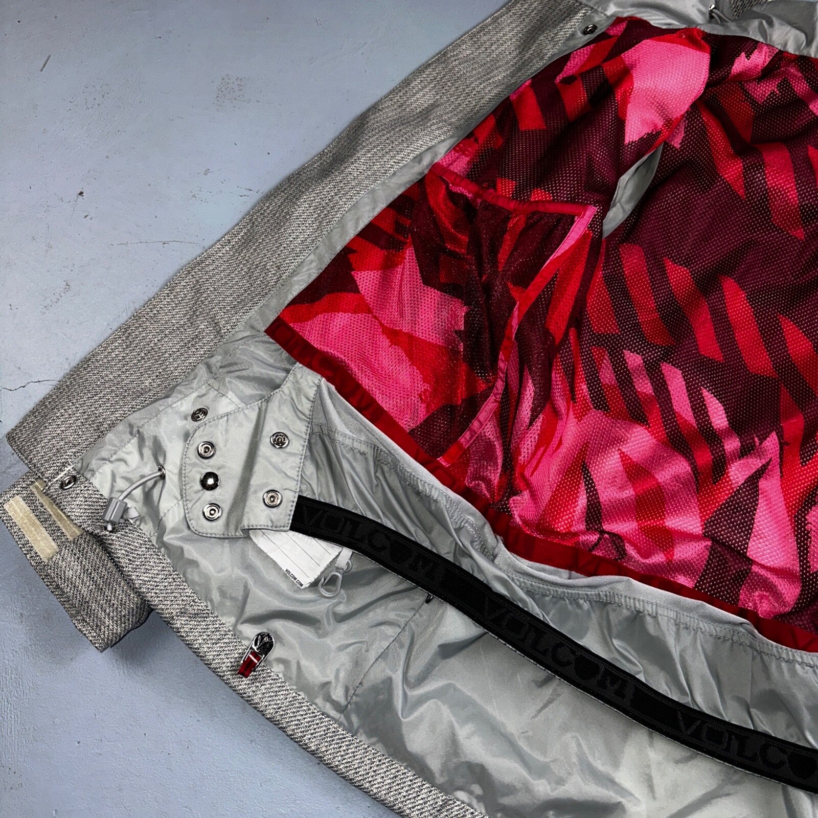 Volcom Snowboarding Jacket Men's Size Small Transition Parka Gray Ski