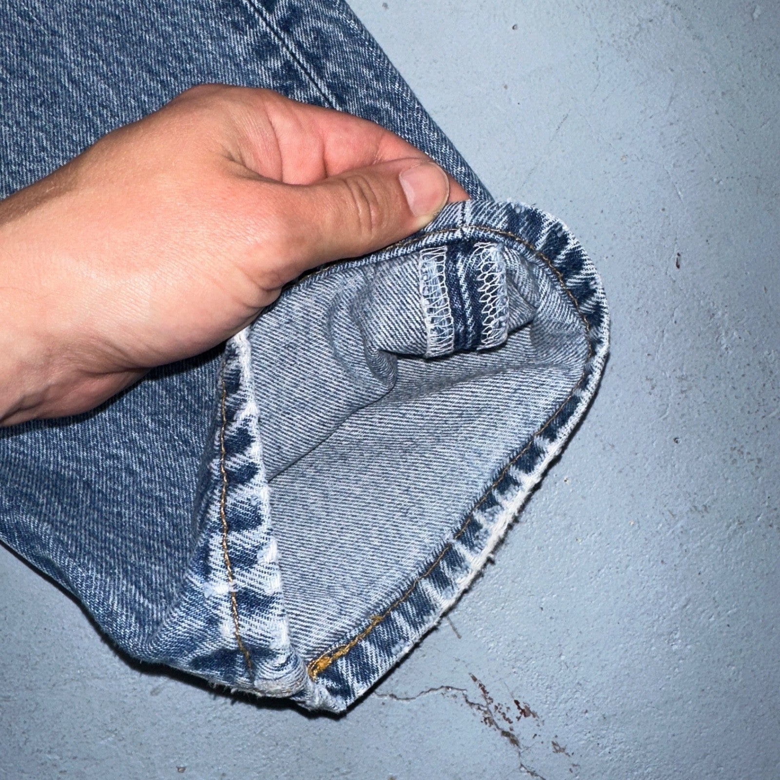 Levis 501 Vintage 90s USA XX Straight Leg Jeans Blue Light Wash 35x34 Act 33x31