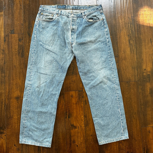 Levis 501 Vintage 90s Straight Leg XX Belgium Jeans 40x36 Light Wash Act 36x30