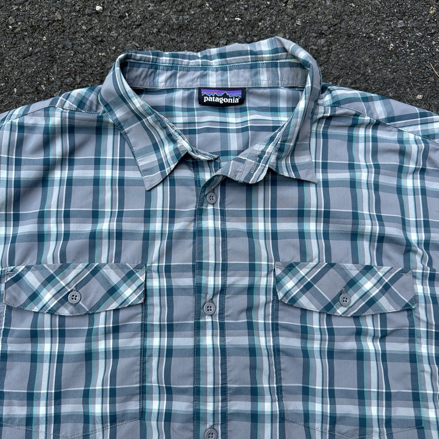 Patagonia Worn Wear Button Up Snap Shirt Short Sleeve Blue Gray Plaid Men Sz 2XL