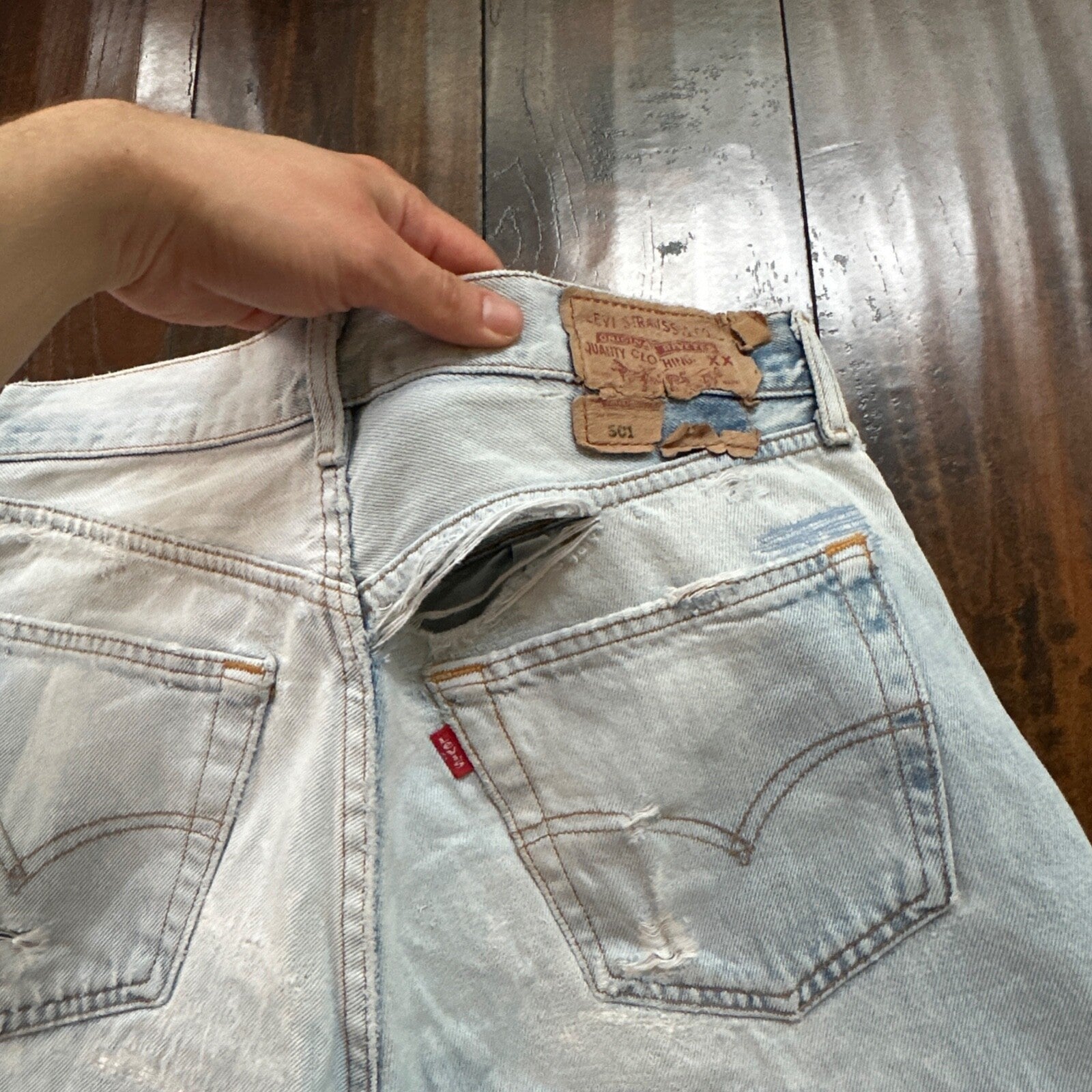 VTG Y2K Levis 501 Button Fly 31x32 Tag Jeans Light Wash 90s Blue XX Act 29x29