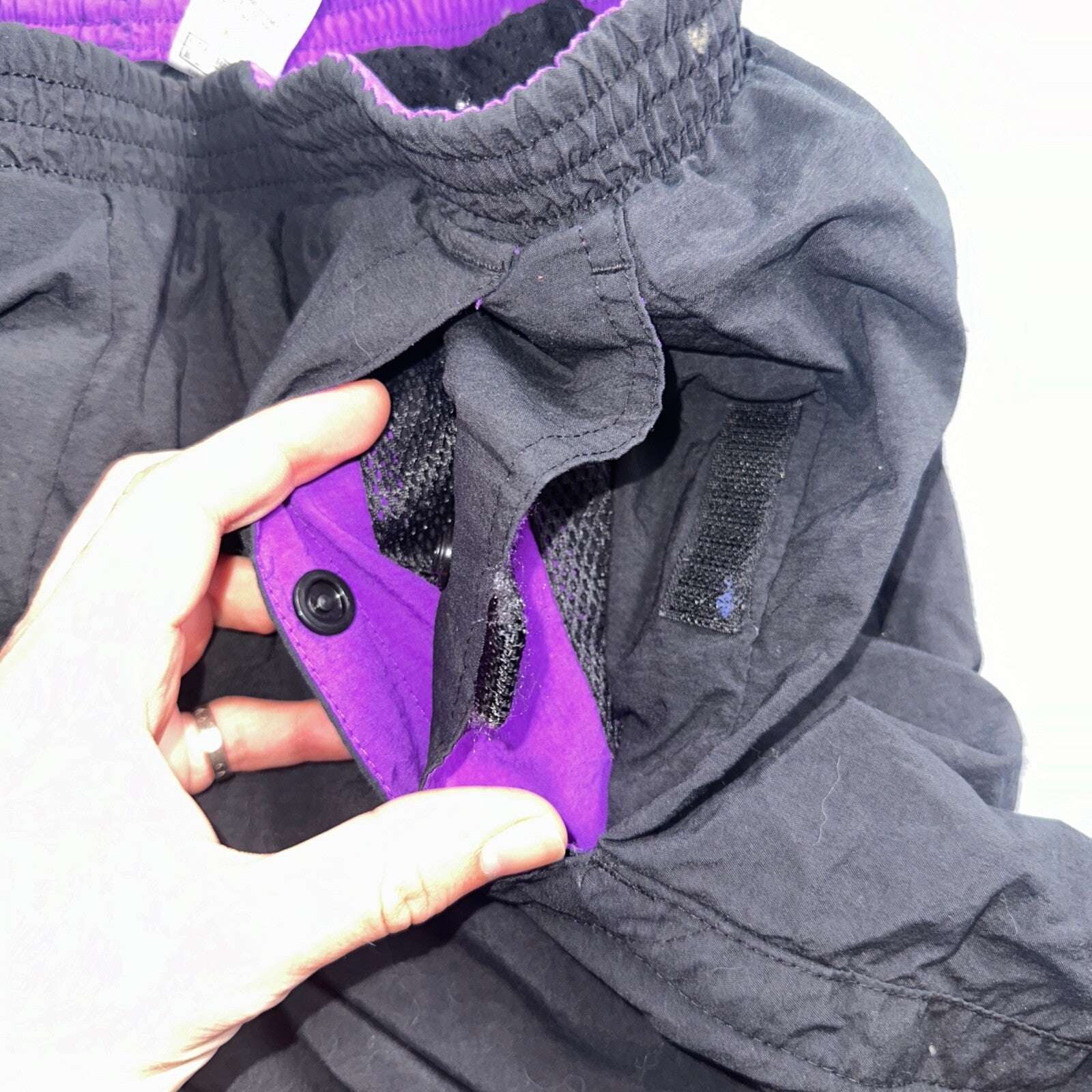 Nike ACG VTG Swim Trunk Mens M Black Cargo Pocket Outdoor Hiking Elastic 90s