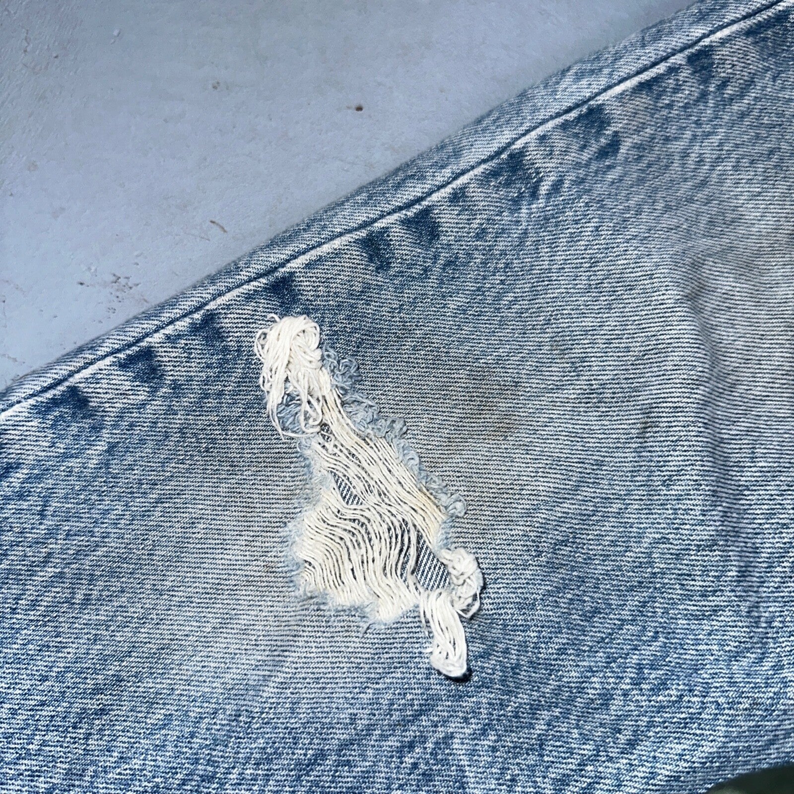 Levis 501 Vintage Y2K XX Straight Leg Jeans 33x36 Light Wash 2000s Act 31x32