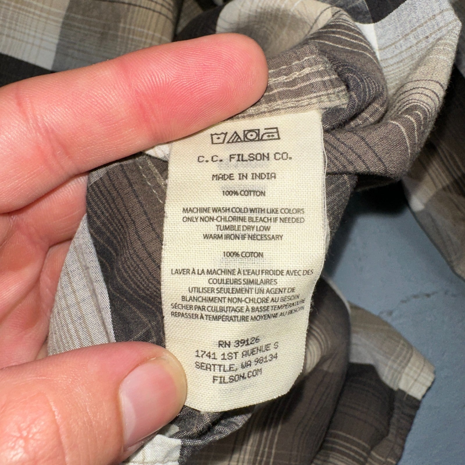 Filson Washed Feather Cloth Button Shirt Small Light White Grey Charcoal Ivory