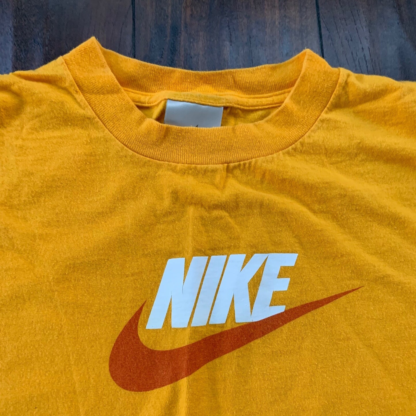 Nike Swoosh Vintage T Shirt Gold Yellow Y2K Simple Basic Cool Rap Style Tee 90s 