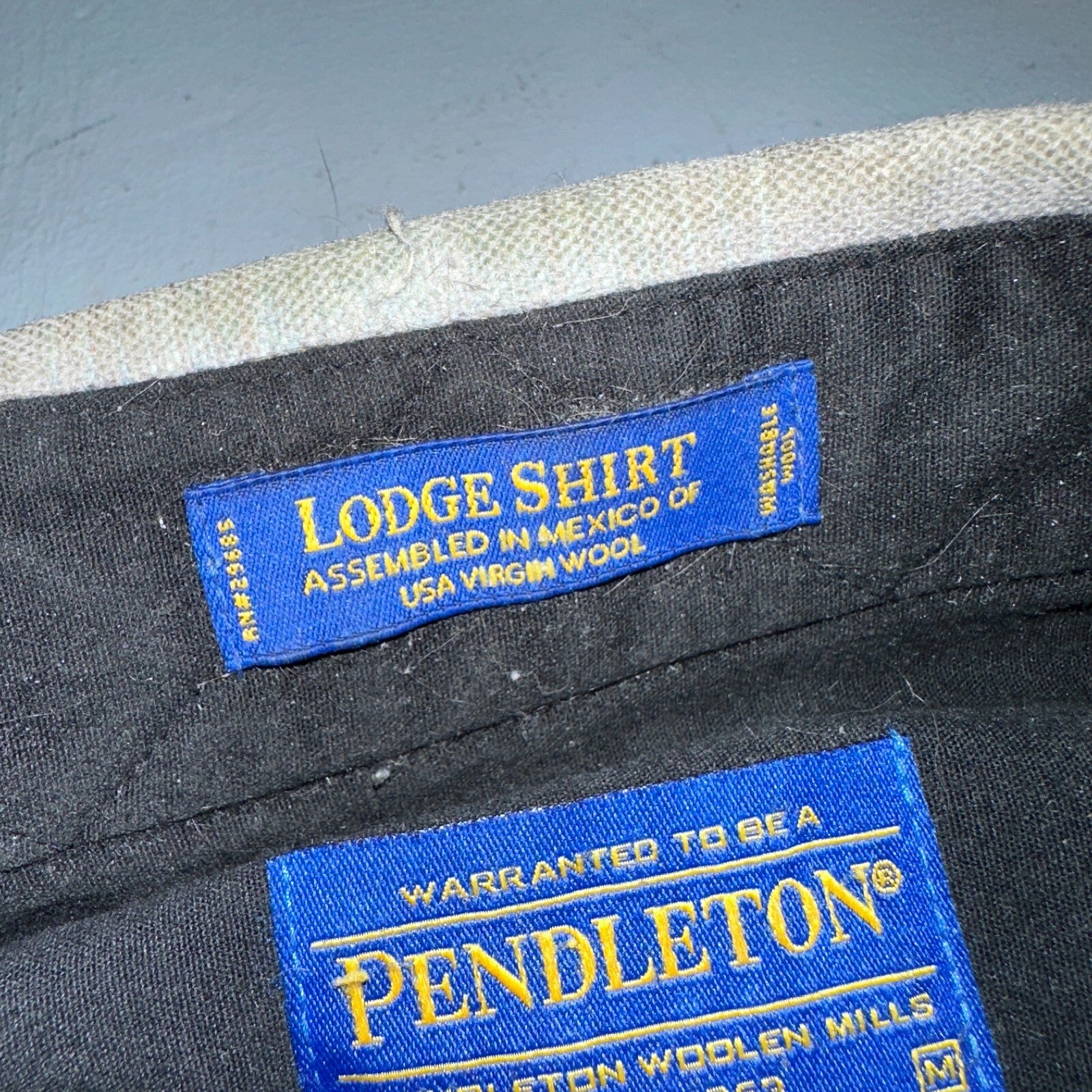 Pendleton Lodge Button Up Shirt Men's Medium Wool Plaid Gray Teal Pocket