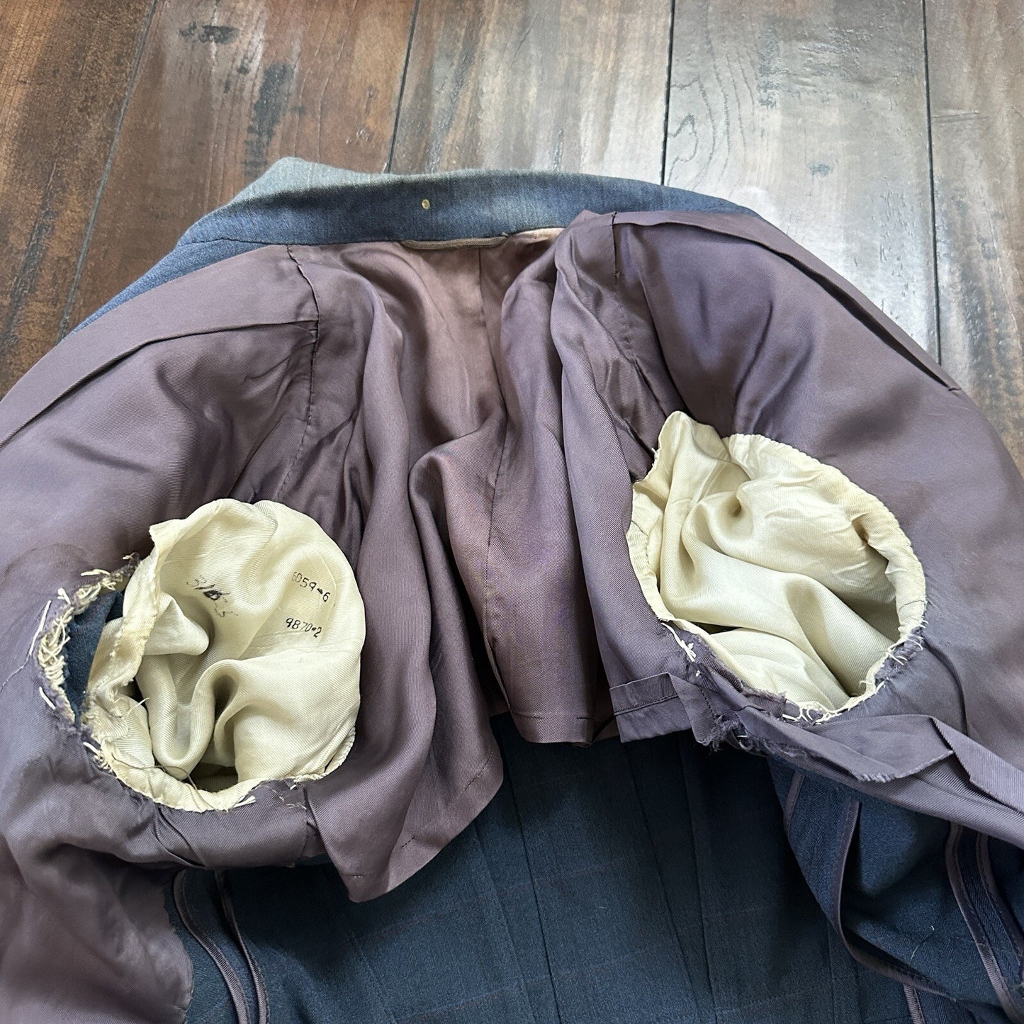 30s 40s 3 pc Pinstripe Blue Double Breasted Suit Belt Back Wool 34 26x31 Faded