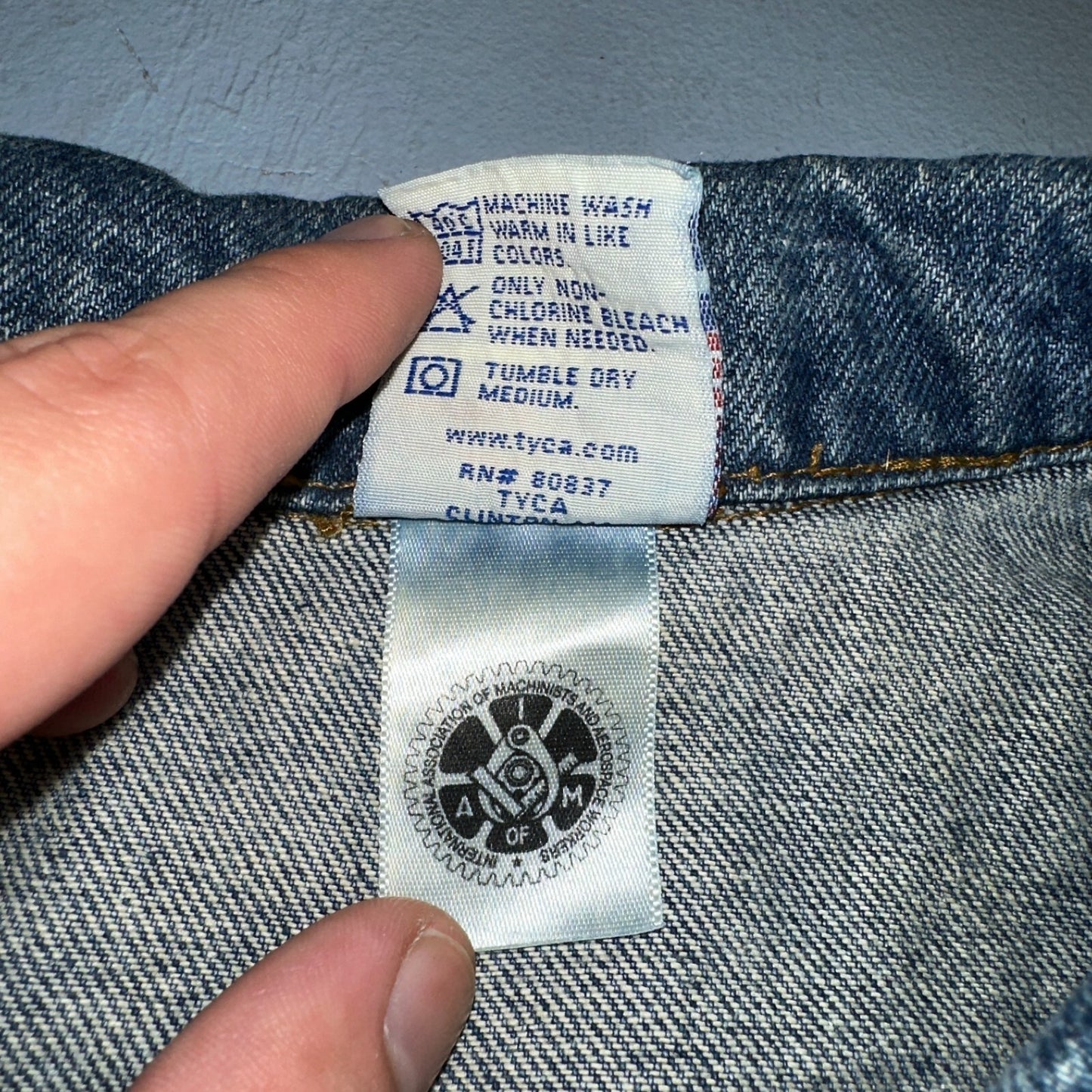 Crusin USA Cars Vintage 1980s Embossed Men's Denim Jacket Sz L Trucker Muscle