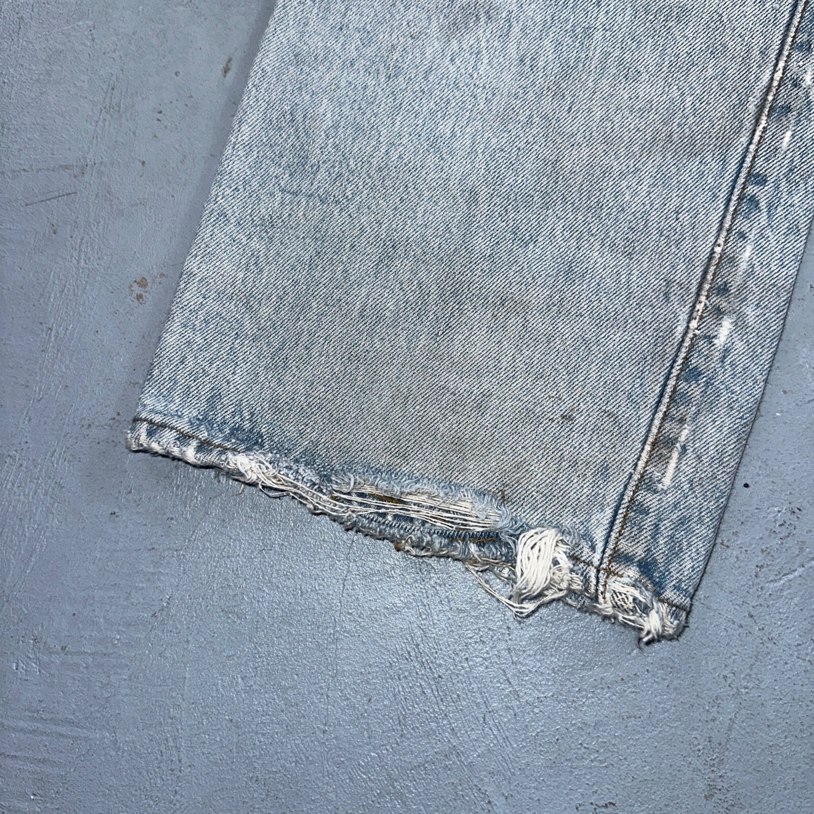 Levis 501 Vintage 80s USA XX Straight Leg Jeans Blue Light Wash 34x36 Act 31x34