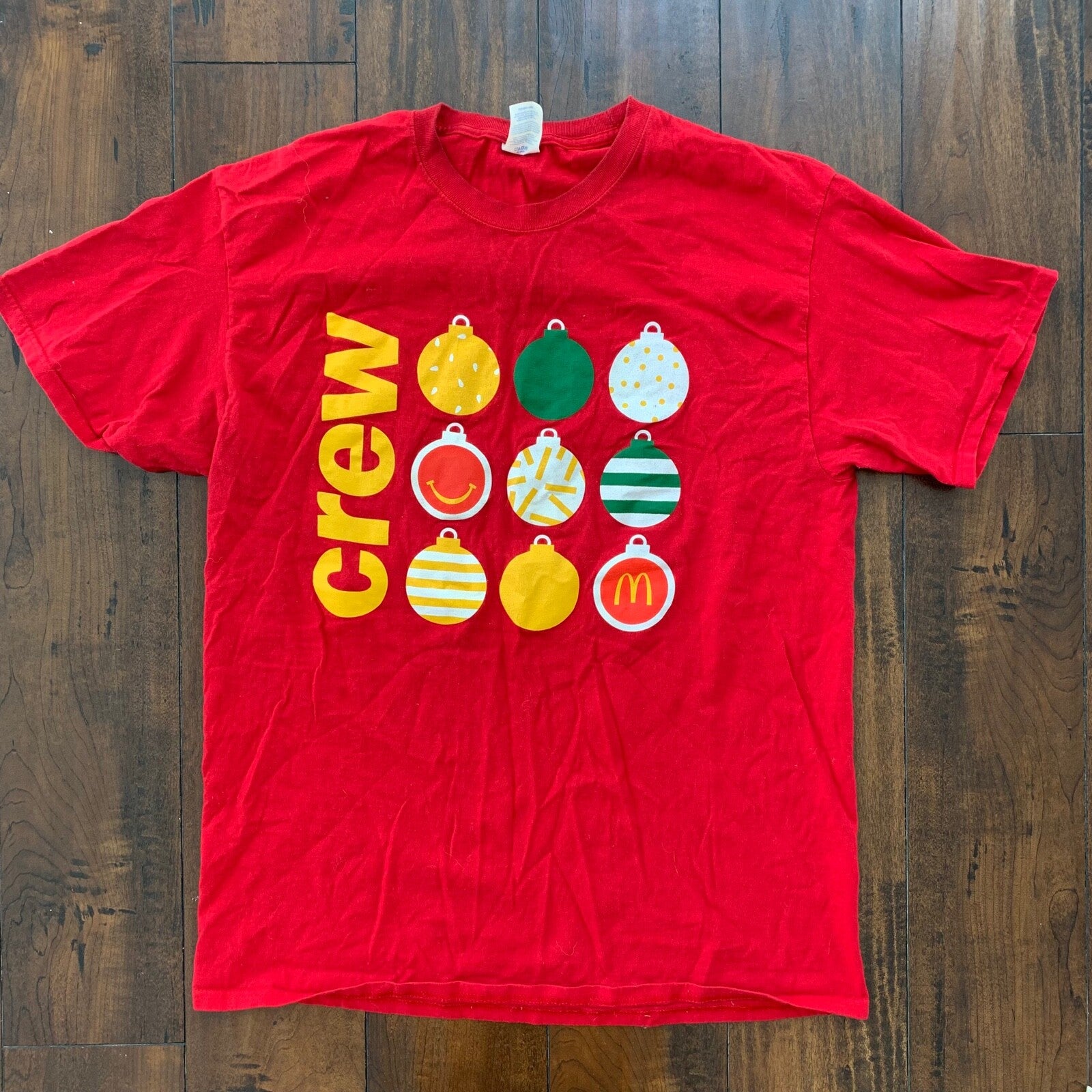 McDonalds Employee Y2K Vintage Style T Shirt Promo Food USA Christmas Holiday