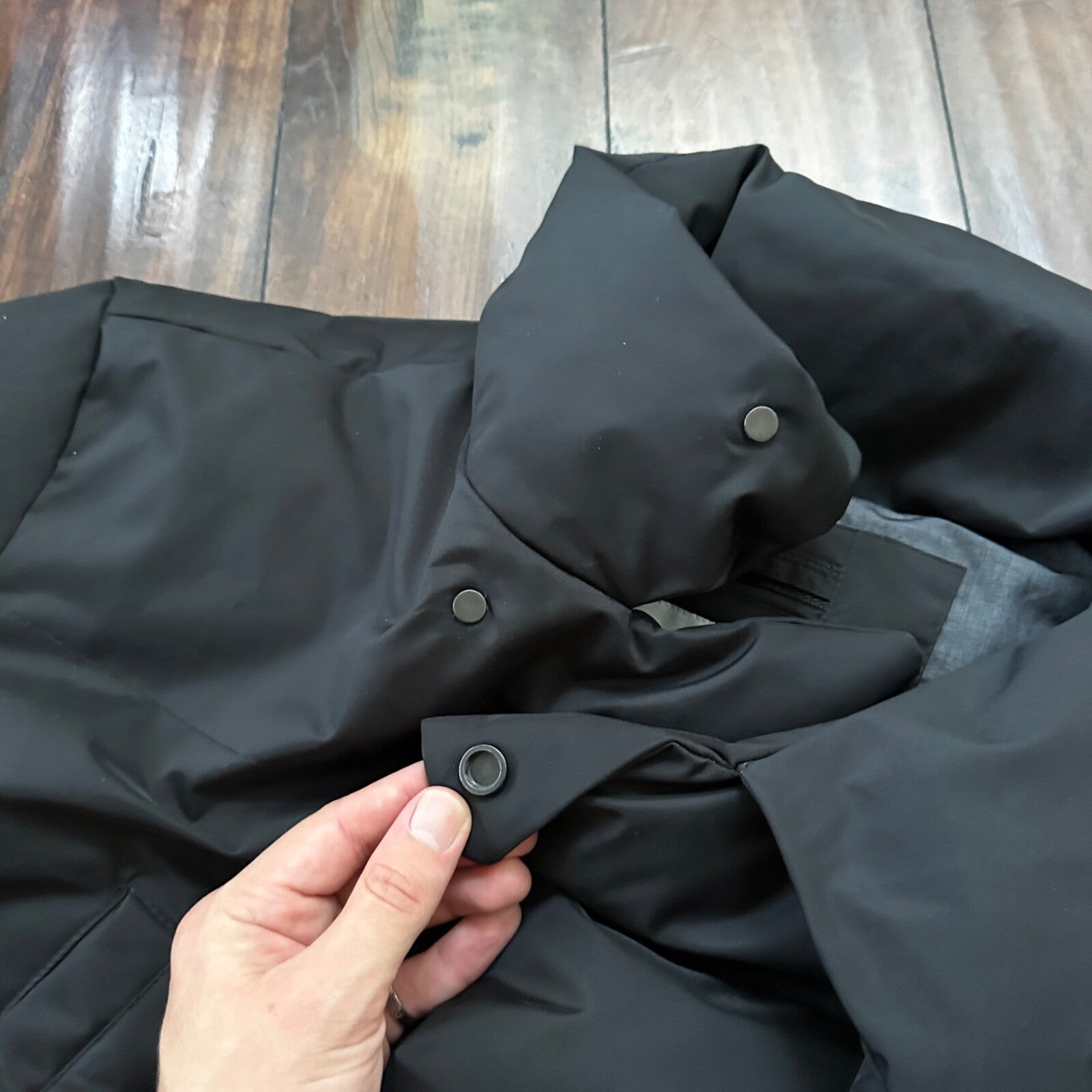 Calvin Klein Mens Down Puffer Jacket Black Large Ski Winter Warm Black Sleek