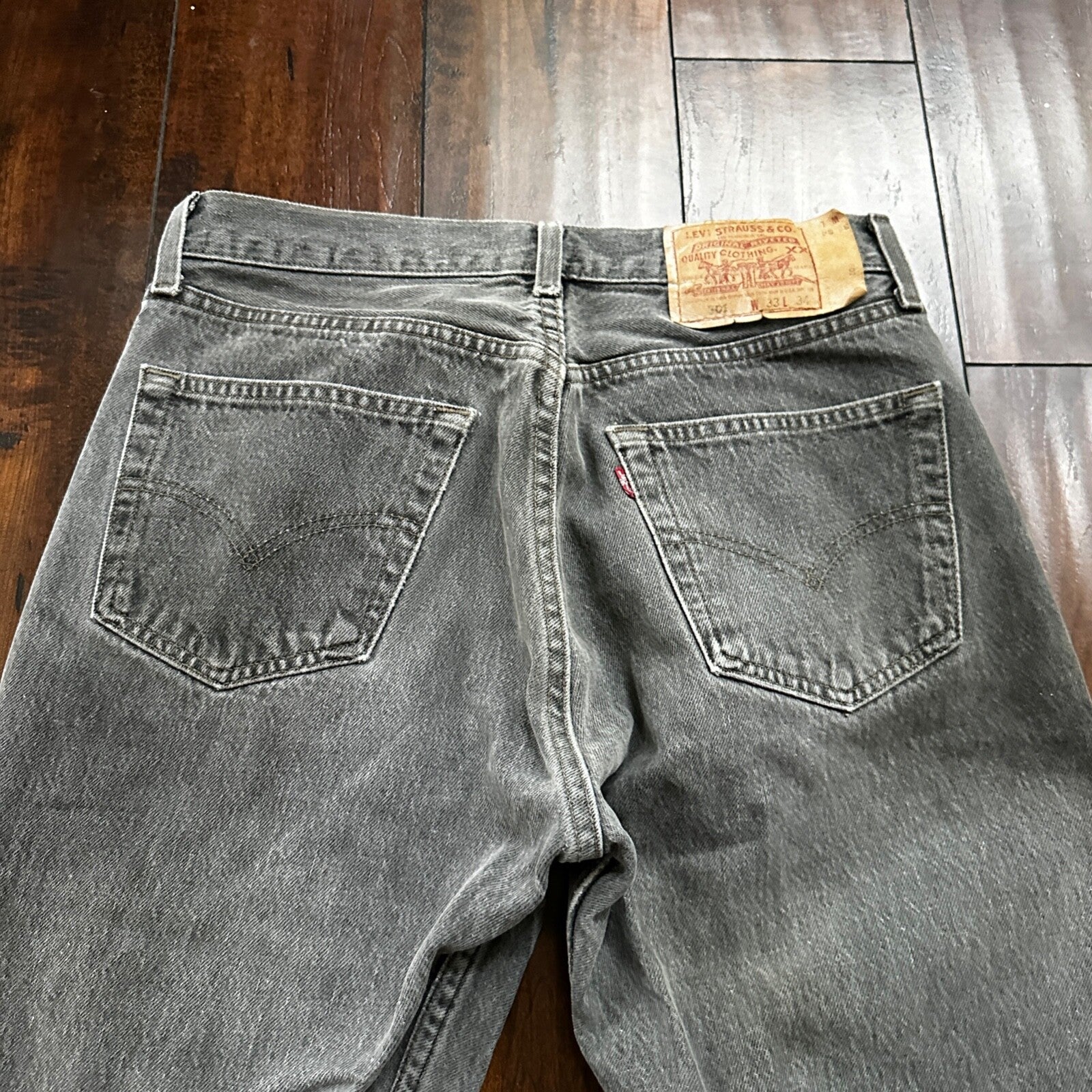 VTG 90s Levis 501 Button Fly 33x34 USA Tag Jeans Straight Wash Grey XX Act 30x32