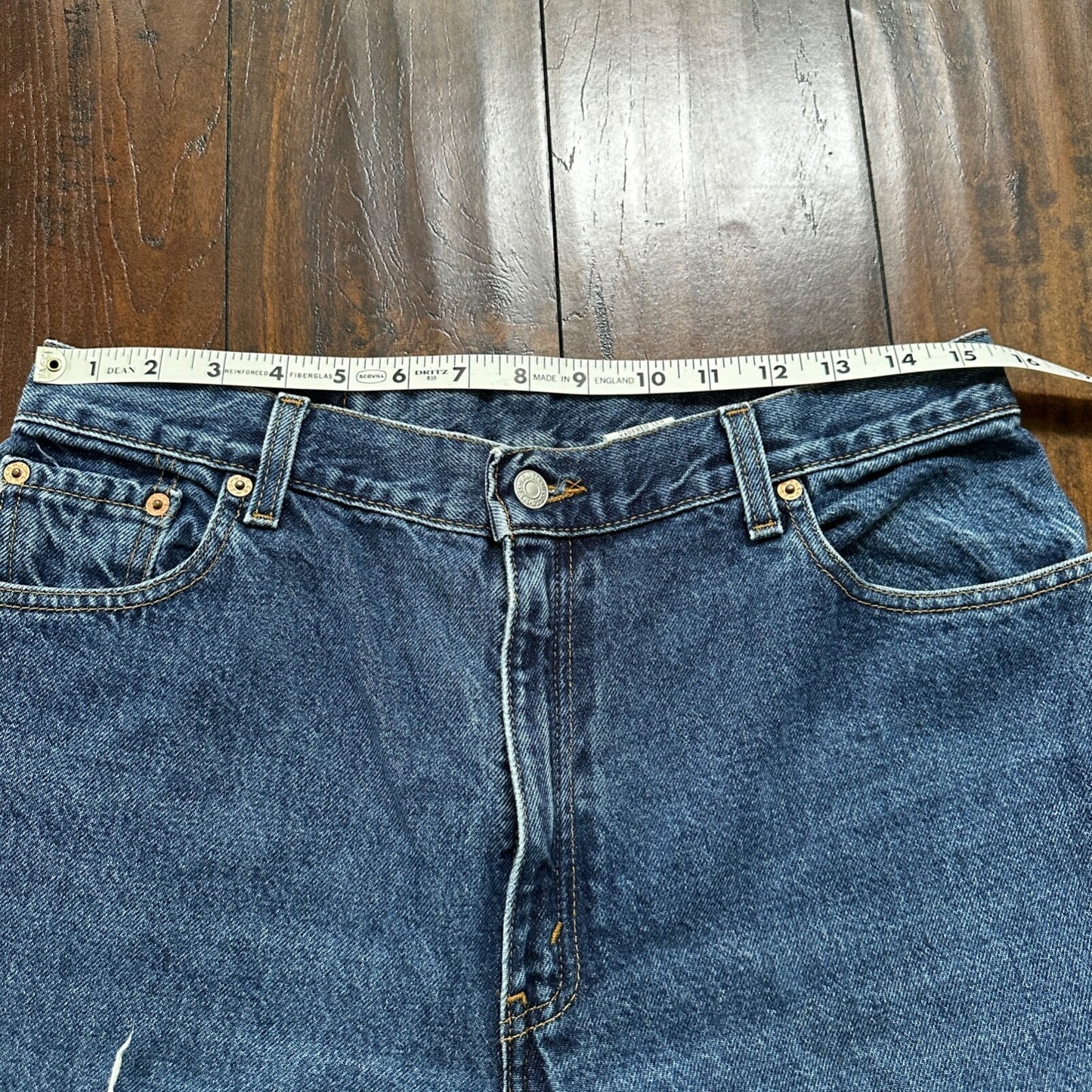 Levis Women Jeans 14 Reg M Blue VTG 550 Relaxed Fit Tapered Blue Wash 31x30