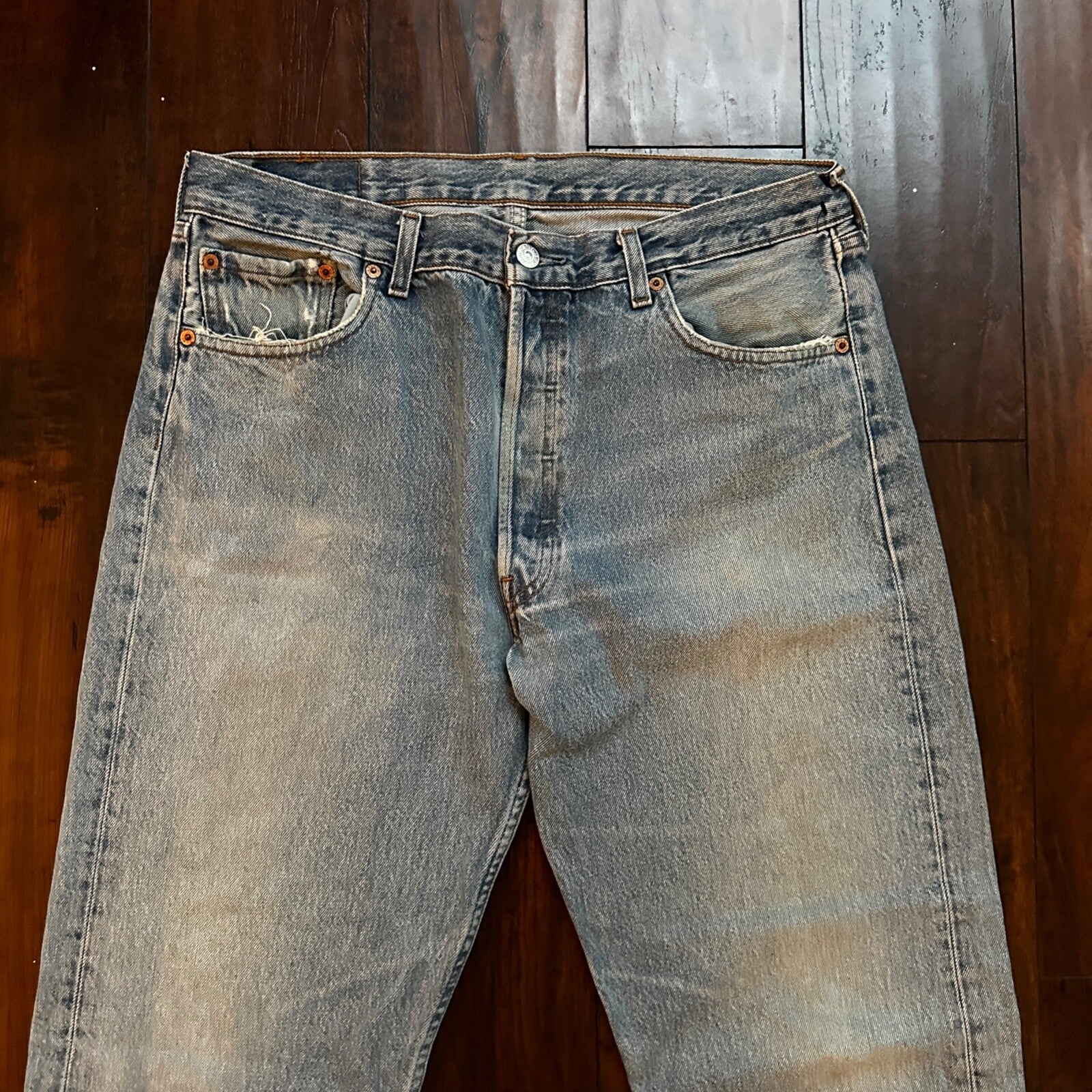 Levis 501 Vintage Y2K Straight Leg XX 2000s Jeans 36x34 Light Wash Act 33x33