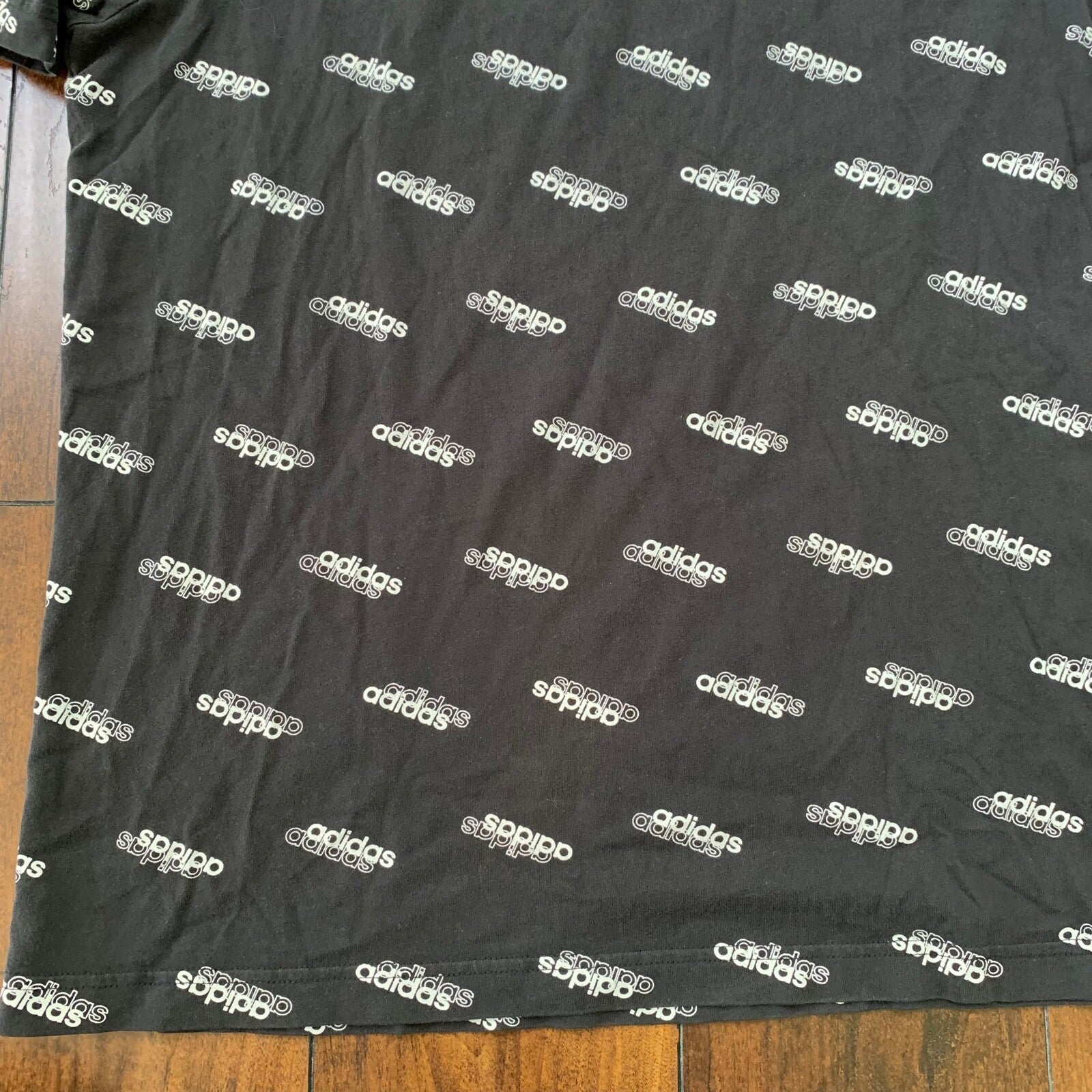 Adidas All Over Logo Print Kanye West Vintage Style T Shirt Y2K Sports Boost 350