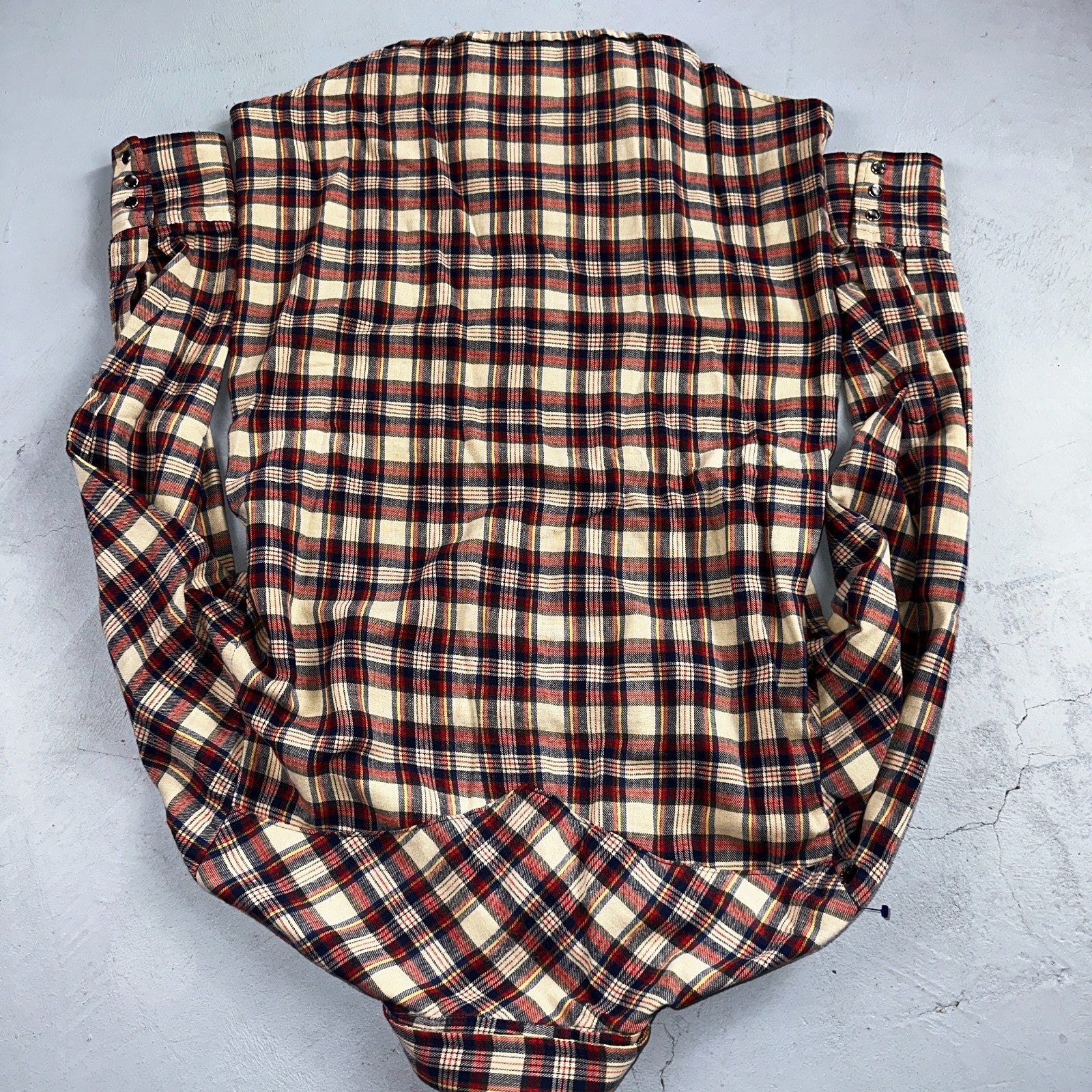 VTG Lee Men's Pearl Snap Extra Long Tails Western Shirt Red Plaid USA Medium 70s