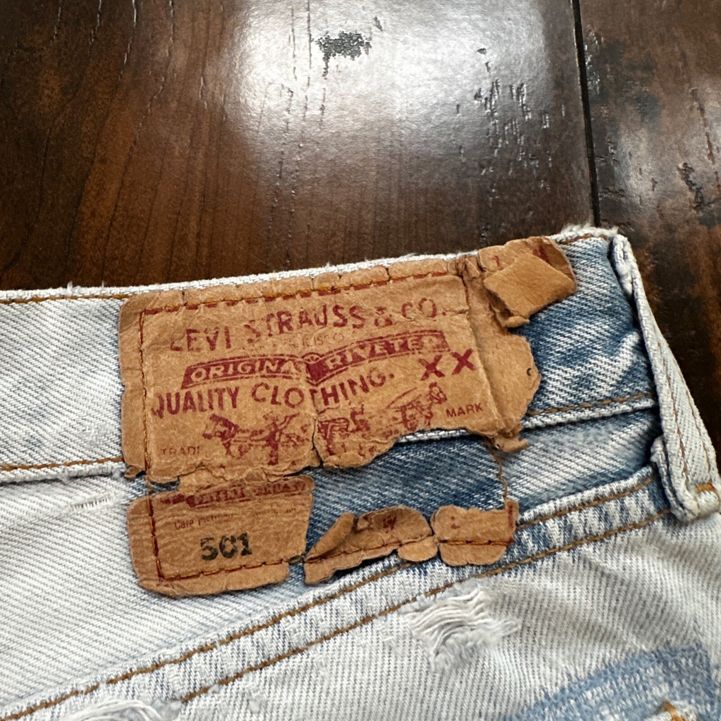 VTG Y2K Levis 501 Button Fly 31x32 Tag Jeans Light Wash 90s Blue XX Act 29x29