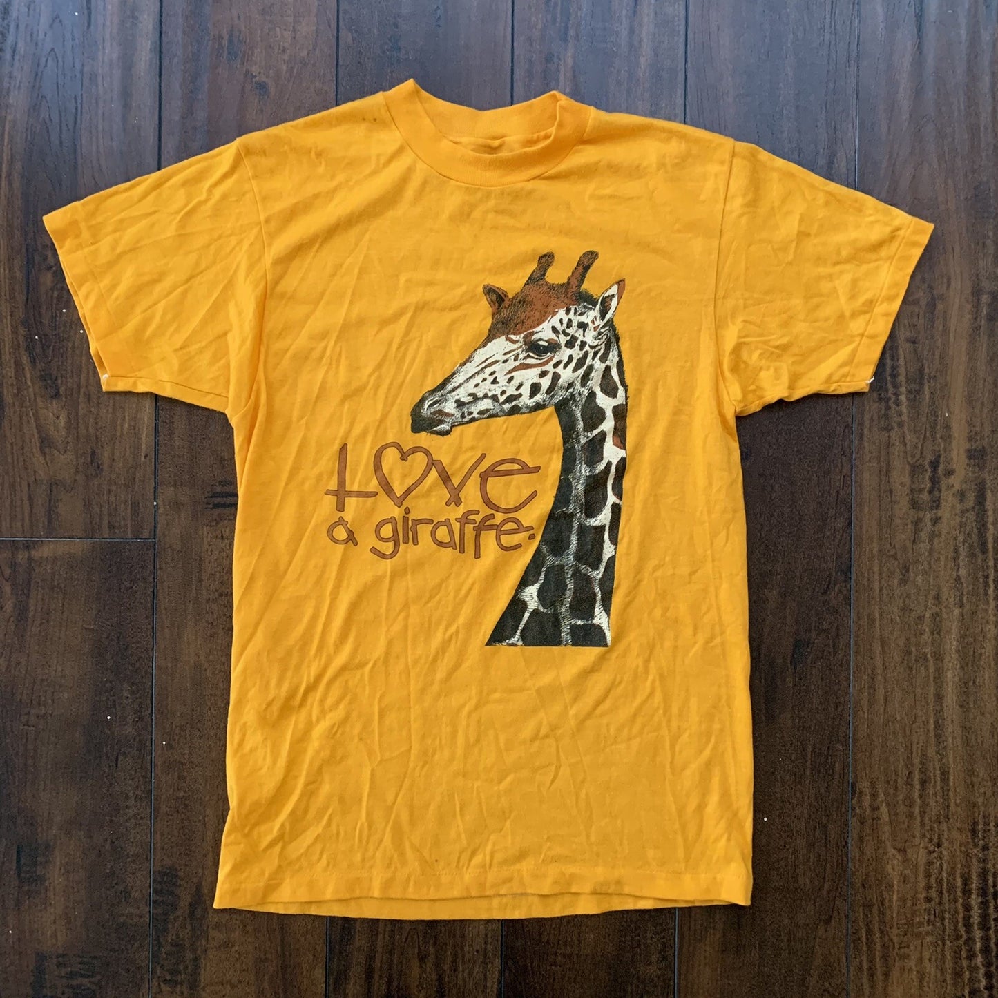 Love Giraffe Vintage Hanes T Shirt 80s 90s Gold Animals Wild Life Lions Rap Cool