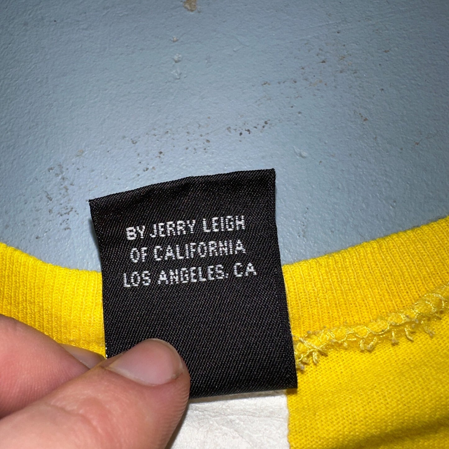 Disney Mickey Mouse Tilted Pocket 90s VTG T Shirt Y2K Goofy Cute Graphic Fun