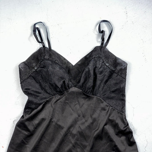 VTG Vanity Fair 1970s Lingerie Slip Dress Sleepwear Full Sweep Nightgown Lace