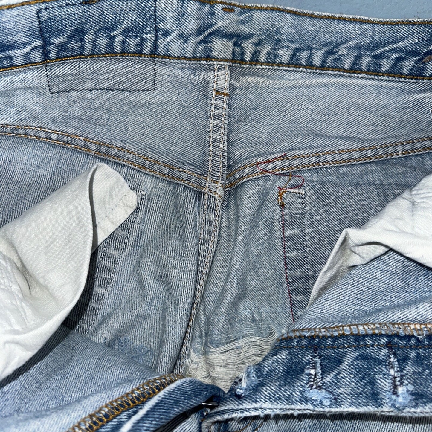 Levis 501 Vintage 80s USA XX Straight Leg Jeans Blue Light Wash Thrash Act 27x28